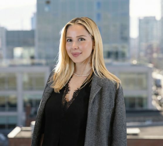 Özge Uludüz - Kıdemli Avukat